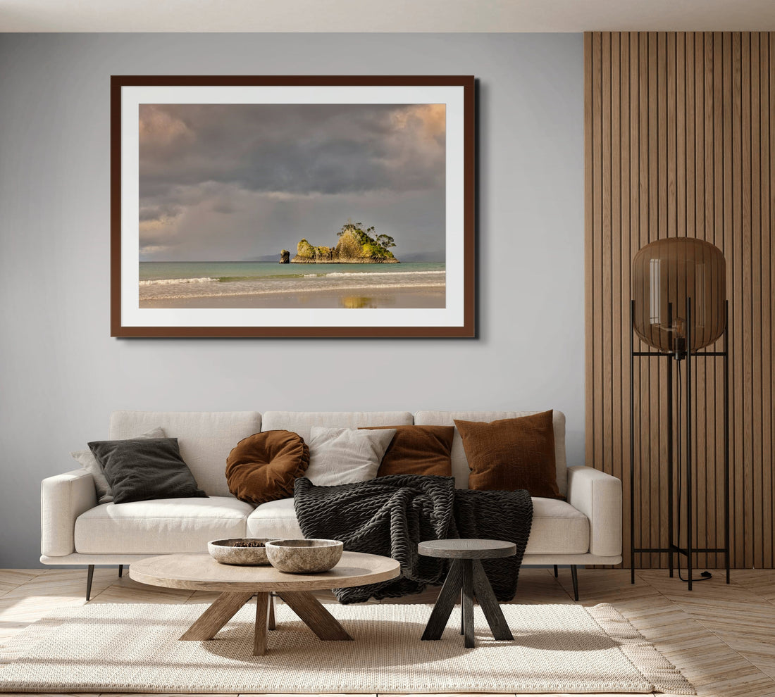 What are the benefits of having art on our walls